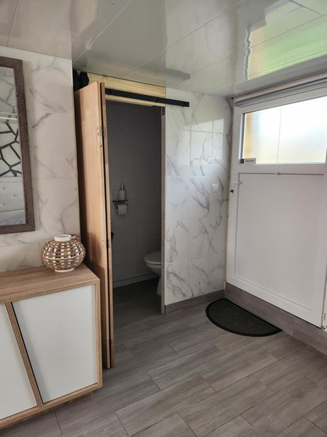 Studio, Pas De Collocation Possible Warmeriville Dış mekan fotoğraf